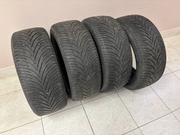 225/45R17 Kleber téli gumi szett