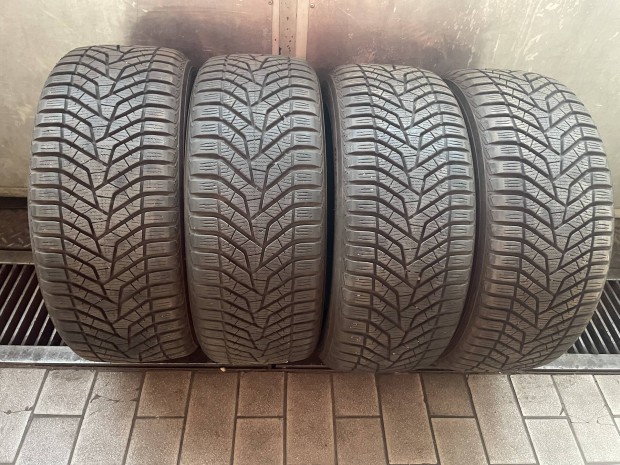 225/45R17 Tli gumiabroncs