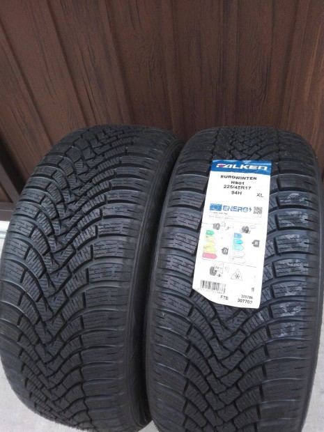 225/45R17 j Falken tli gumi 2db 225/45 r17