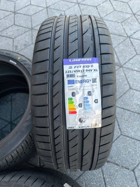 225/45R17 Új Laufenn nyári gumi garnitúra 225/45 r17