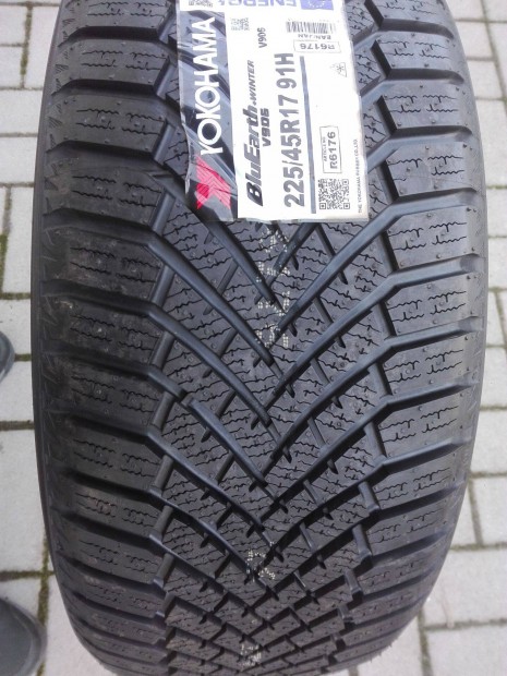 225/45R17 j Yokohama tli gumi 2db 225/45 r17