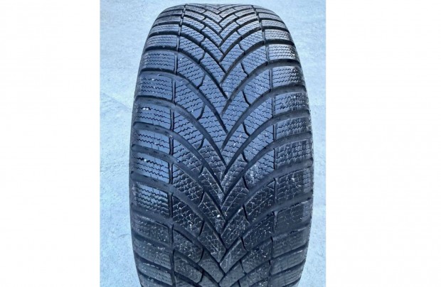 225/45R17 XL téli gumi garnitúra, Semperit 2024-es