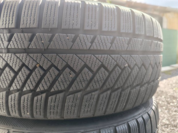 225/45R18 225/45 Continental tligumik