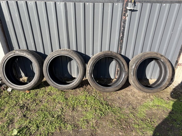 225/45R18 Good Year ny�ri gumi elad�