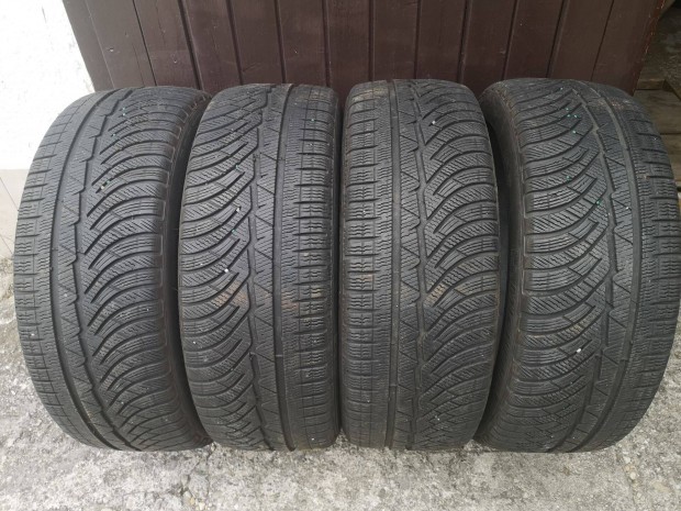 225/45R18 Michelin tligumik