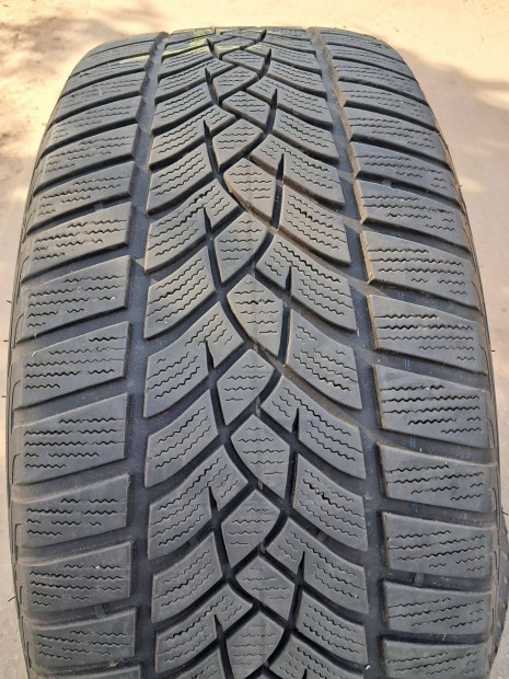 225/45R18 Tli gumi