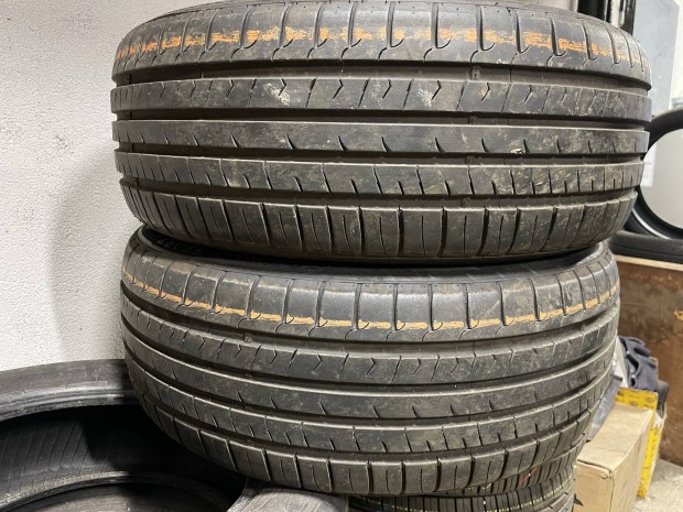225/45R18 nyrigumik