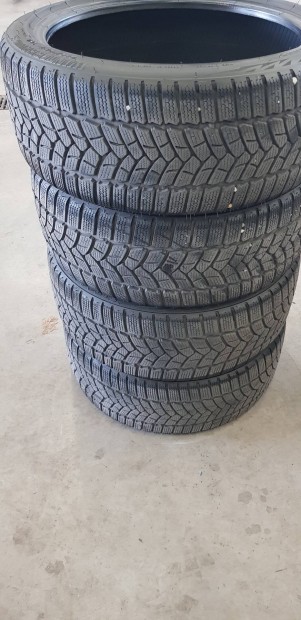 225/45R18 tli gumi szett elad 