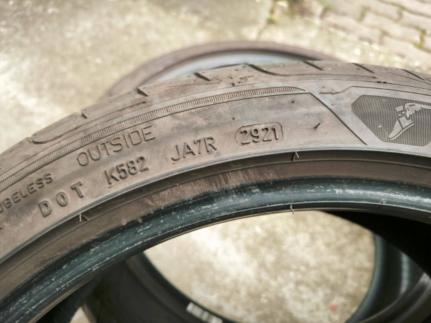 225/45R19 2db 2021 újszerű Goodyear nyárigumi