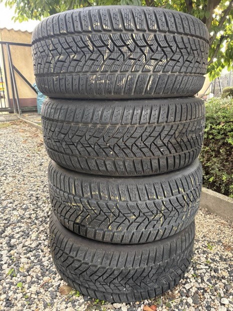 225/45 17 Dunlop wintersport 5 teligumi garnitura