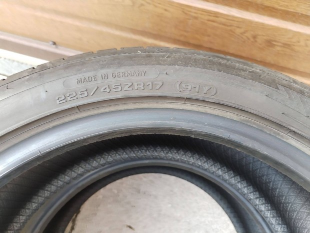 225 45 17 dunlop 225/45 R 17 nyári gumi 2 db 2021.41.hét
