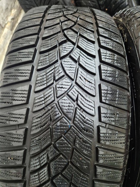 225 45 17 goodyear ultragrip 6.2mm 2db