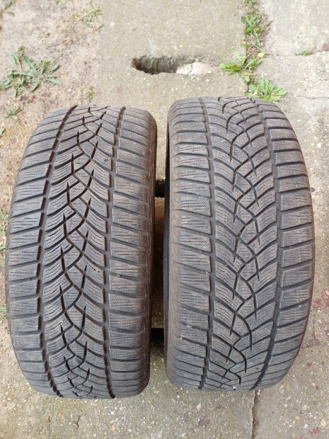 225/45/18 Goodyear Téli gumi