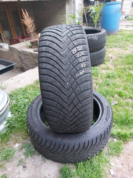 225 45 18 Hankook Tli