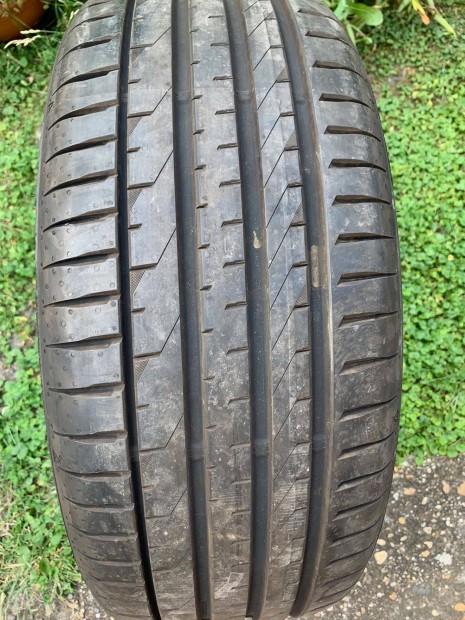 225 45 18 falken nyári gumi