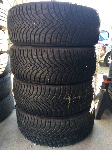 225/45/19 Falken tli gumiabroncs 4/db