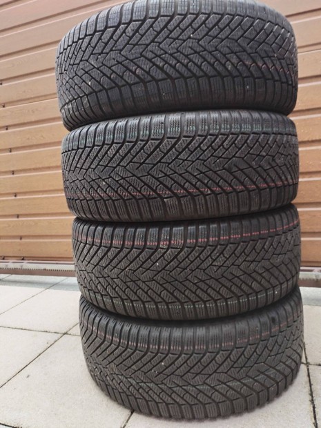225 45 19 pirelli 225/45 R 19 téli gumi garnitura
