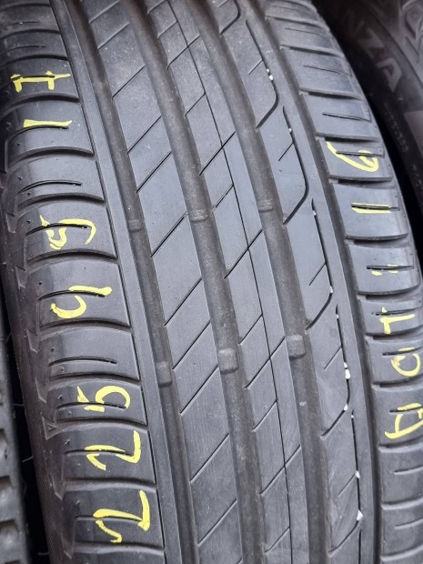 225/45 R17 Bridgestone