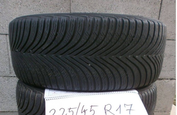 225/45 R17 Michelin tligumi 4 db