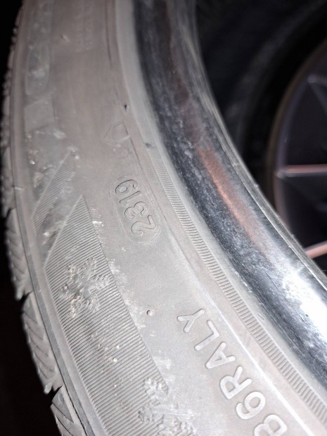 225/45 R17 Sailun ICE Blazer tli gumi 1db.
