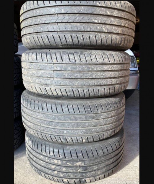 225/45 R17 Vredestein Ultrac DOT24 6mm 4db nyári gumi 225/45R17