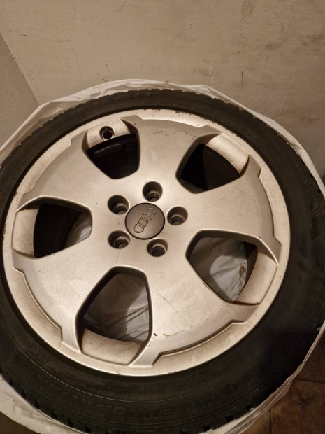 225/45 R17 audi alufelni falken téligumira szerelve
