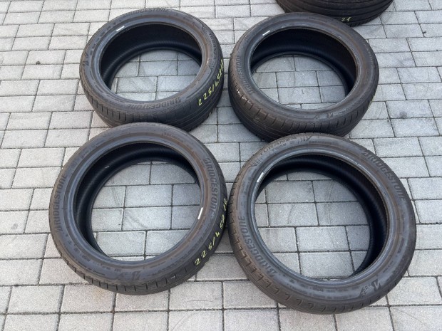 225/45 R18 Bridgestone nyárigumi