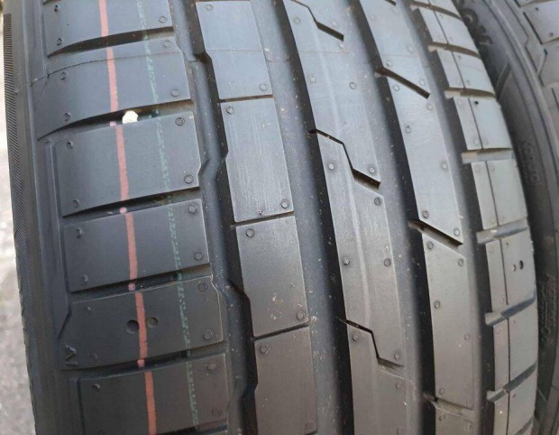 225/45 R19 96W - Hankook Ventus S1 Evo3 - 2024