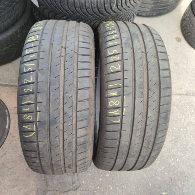 225/45 R19 Michelin nyári gumi 35000ft a 2db/181/