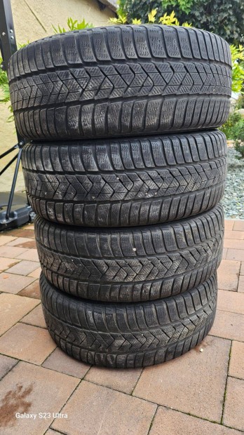 225/45 R19 Pirelli tli gumi garnitra