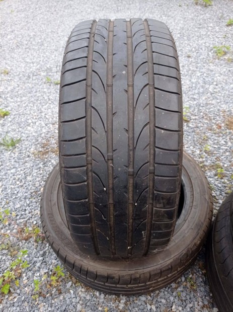 225/45 r17 2db Bridgestone nyri gumi elad