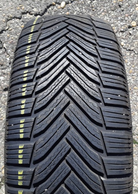 225/45 r17 Michelin Alpin 6. 1db.