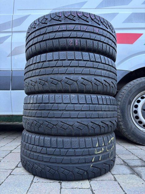 225/45 r17  225/45r17  Pirelli tli gumi