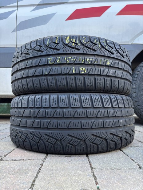 225/45 r17  225/45r17  Pirelli tli gumi 