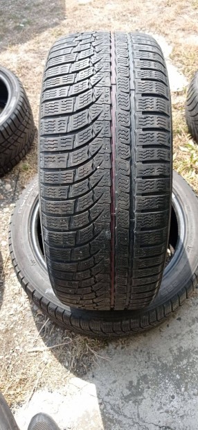 225/45 r18 2db Nokian tli gumi elad