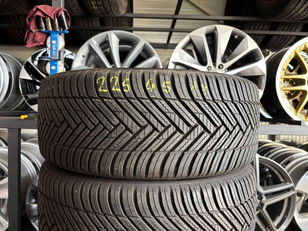225/45 r18 Hankook 2023 DEMO négyévszakos gumi 4db 225/45r18 garnitúra