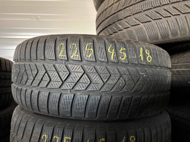 225/45 r18 Pirelli 2020 téligumi 4db eladó 225/45r18 garnitúra