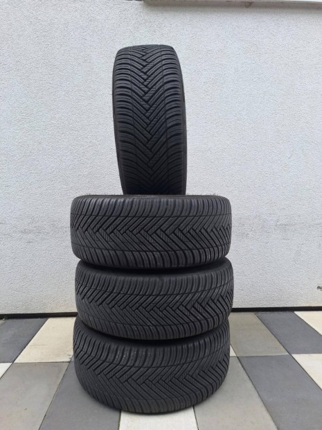225/45 r18 és 255/40 r18 Hankook 4 évszakos defekttűrő gumi DOT4523