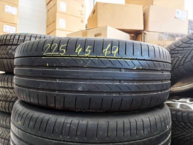225/45 r19 Continental nyárigumi 4db eladó 225/45r19 garnitúra