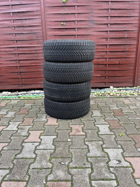 225/45r17 Semperit speed grip 3