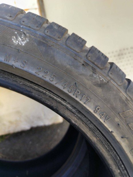 225/45r17 téli gumi eladó!
