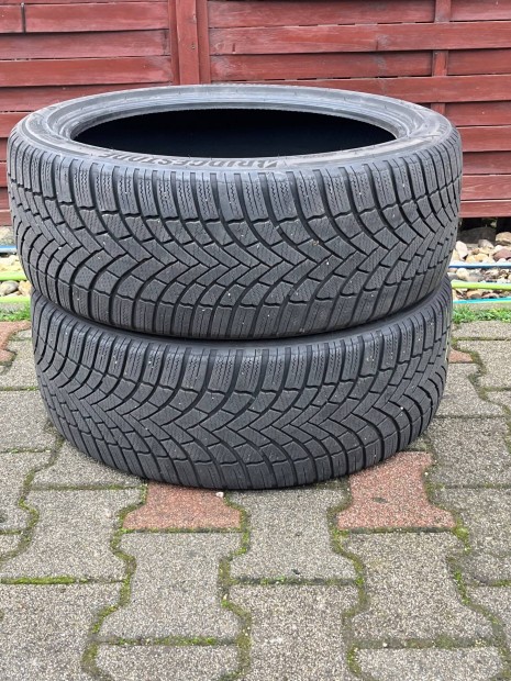 225/45r19 Bridgestone lm 005