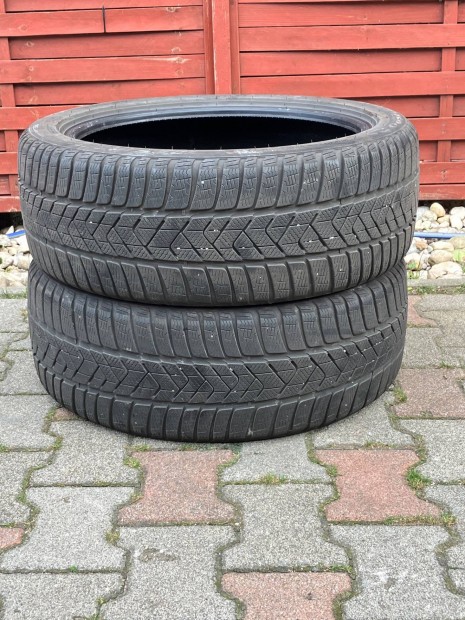 225/45r19 Pirelli