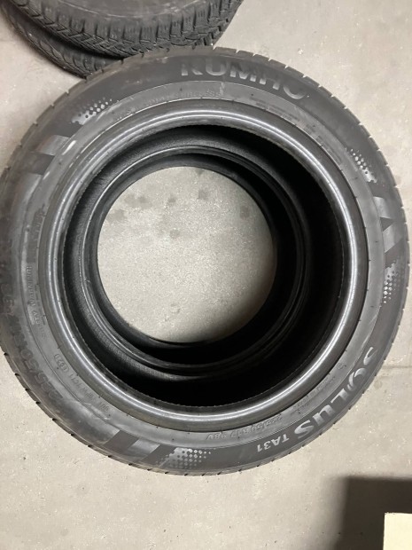225/50R17 Kumho 4 vszakos gumik