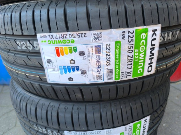 225/50R17 Új Kumho nyári gumi garnitúra 225/50 r17
