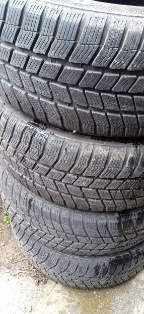 225/50R17 tligumi