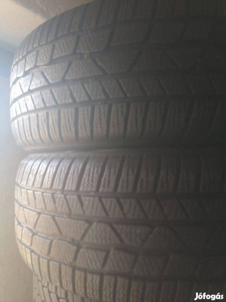 225/50R18 45e/2db Continental téligumik újszerű