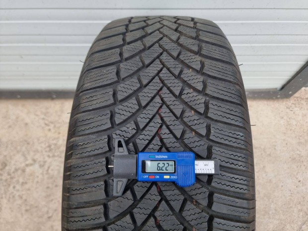225/50R18 Bridgestone téli gumi 2db nagyon jó állapotban eladó!
