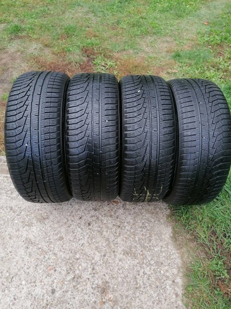 225/50R18-as Téligumi /2018/