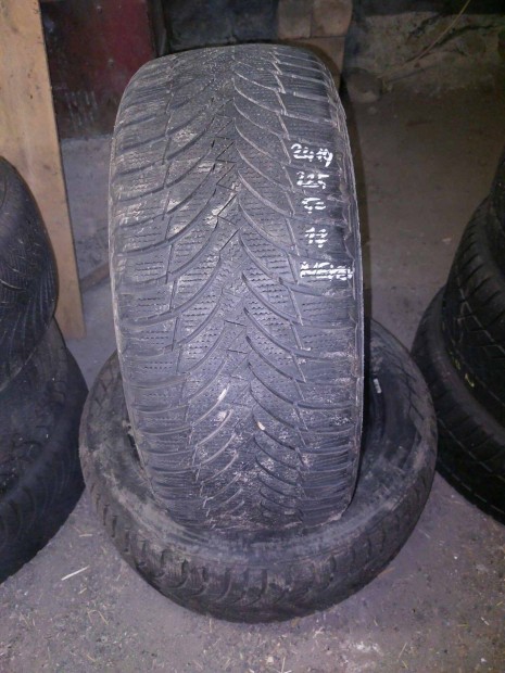 225 50 17 Nexen Tli